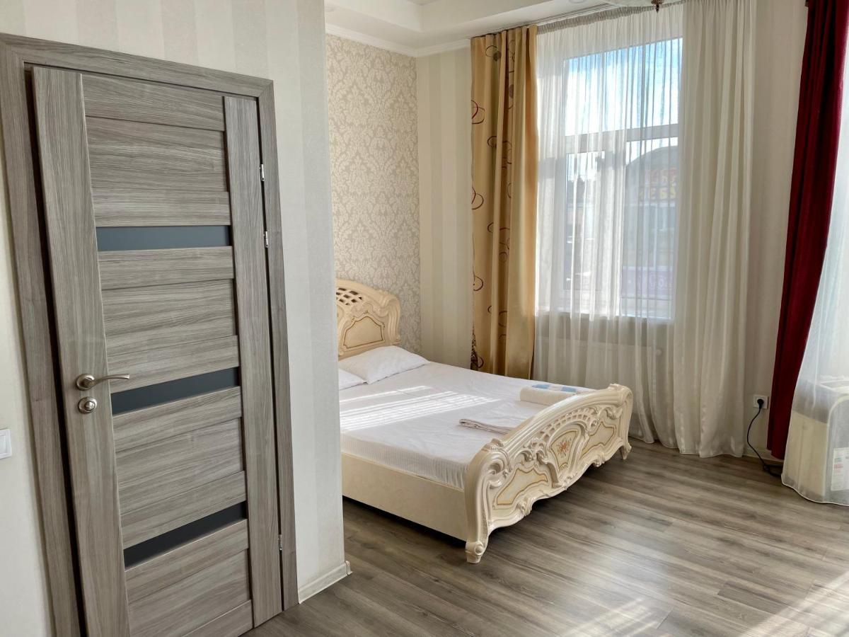 Aparthotel городоцька студія: зручне розташування біля вокзалу *